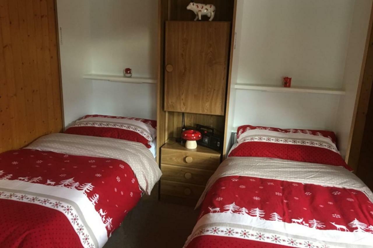 Appartamento Haus Bortis Goms Esterno foto