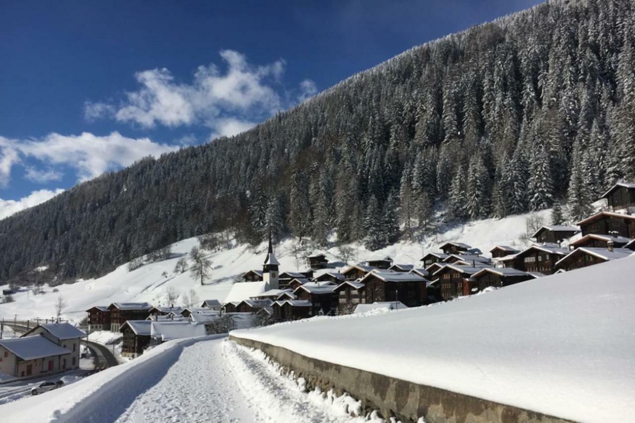 Appartamento Haus Bortis Goms Esterno foto
